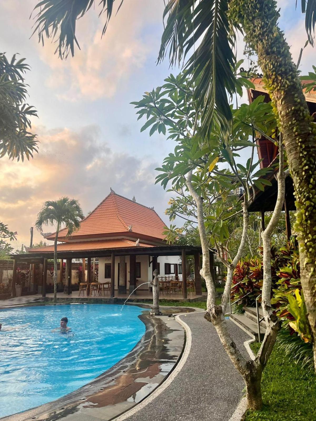 Arbathu Villa Ubud エクステリア 写真